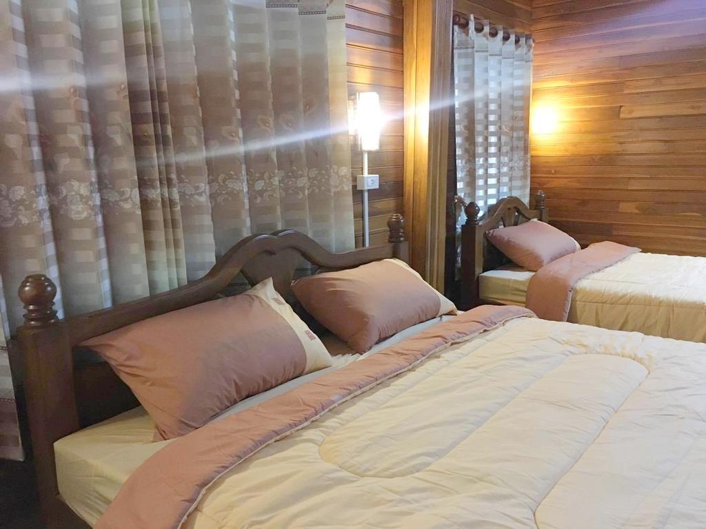 Saduemuenghomestay Phrae Buitenkant foto