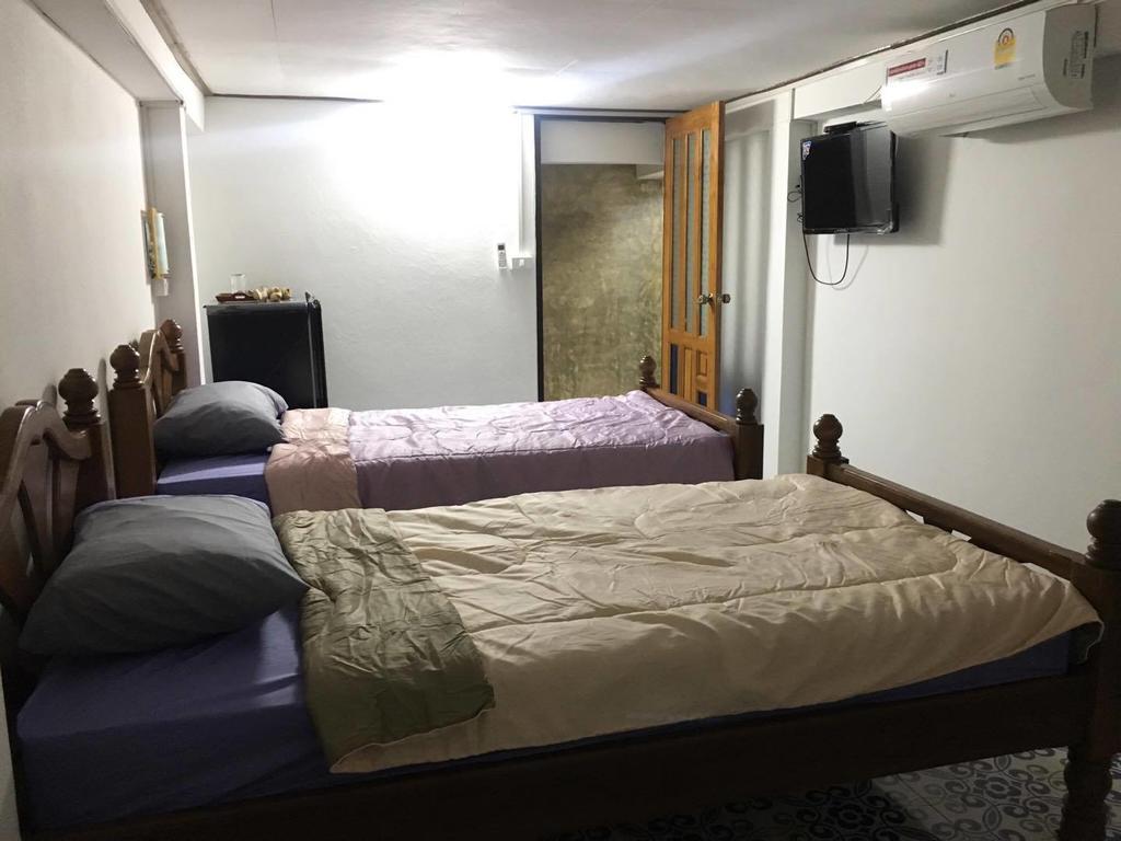 Saduemuenghomestay Phrae Buitenkant foto